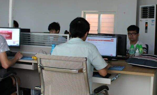 無(wú)憂(yōu)售后，極速響應(yīng)